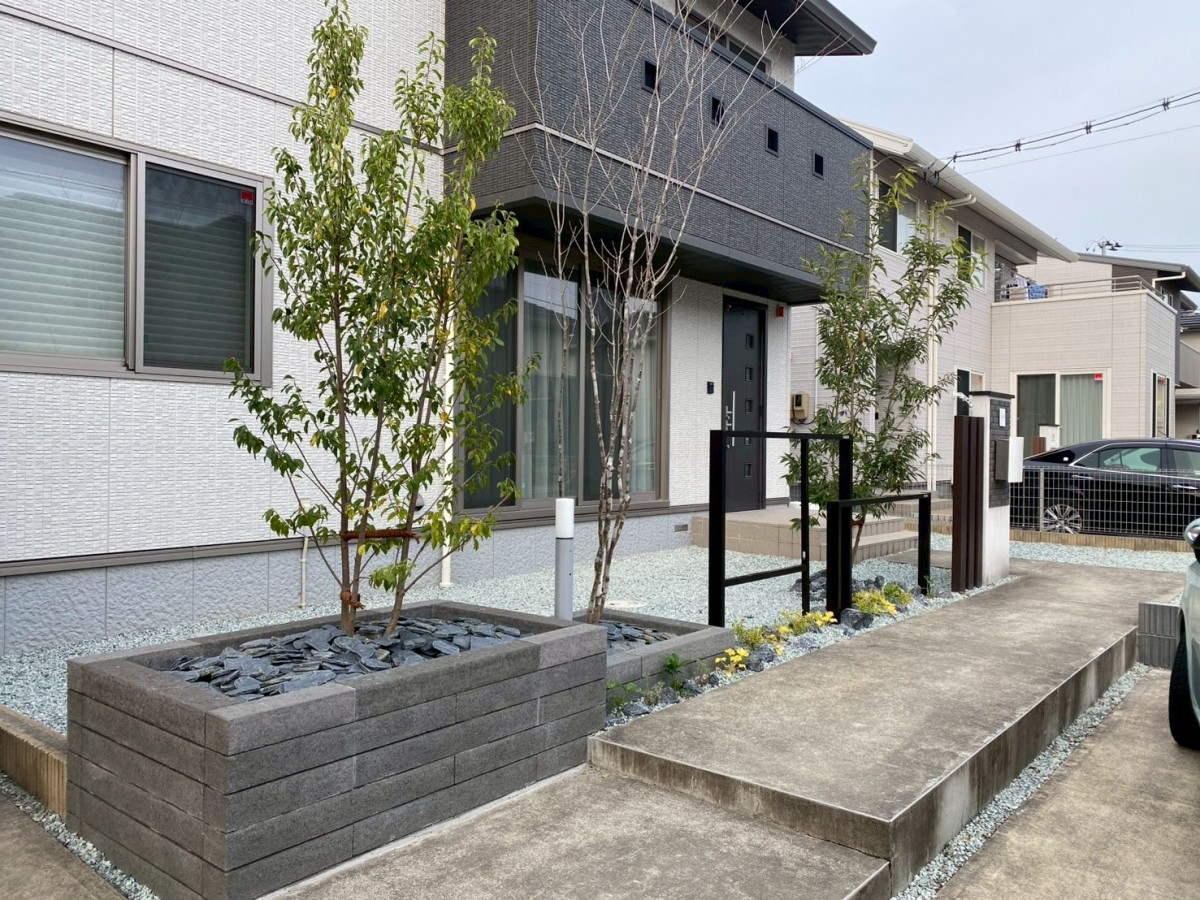 庭の手入れをラクに！防草シート＆砂利敷きリフォーム