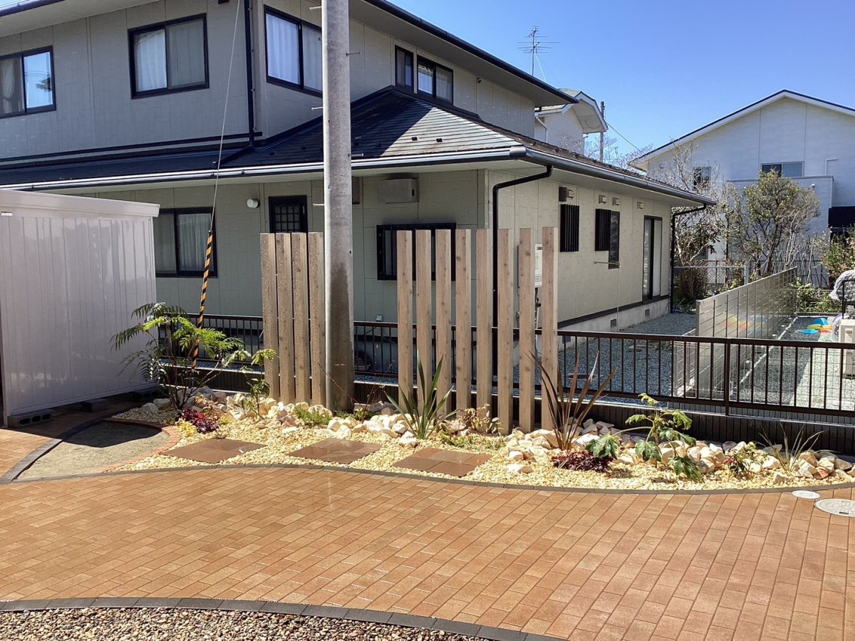 宮城県利府町　植栽で変わるガーデンリフォーム　　