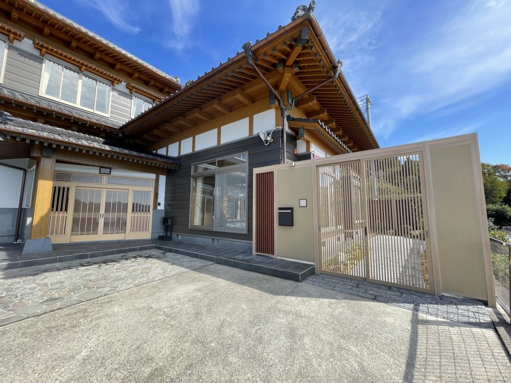 宮城県　ホームヤードスクリーンを活用した門扉