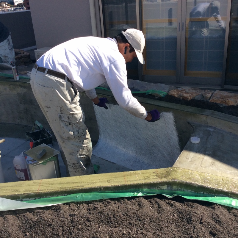 屋上庭園・池　施工中