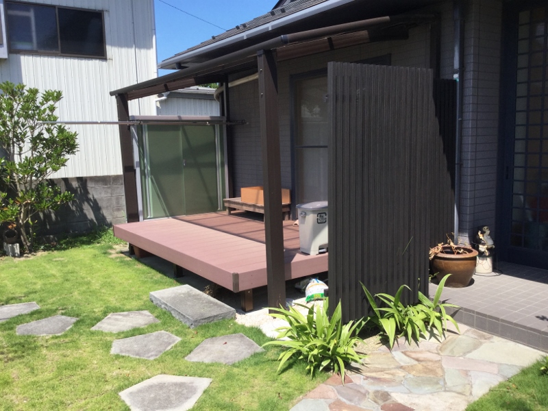 人工木材デッキ