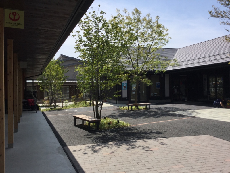 女川駅前商業施設