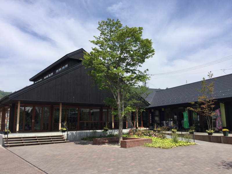 女川駅前商業施設