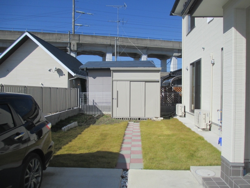 お庭　施工前